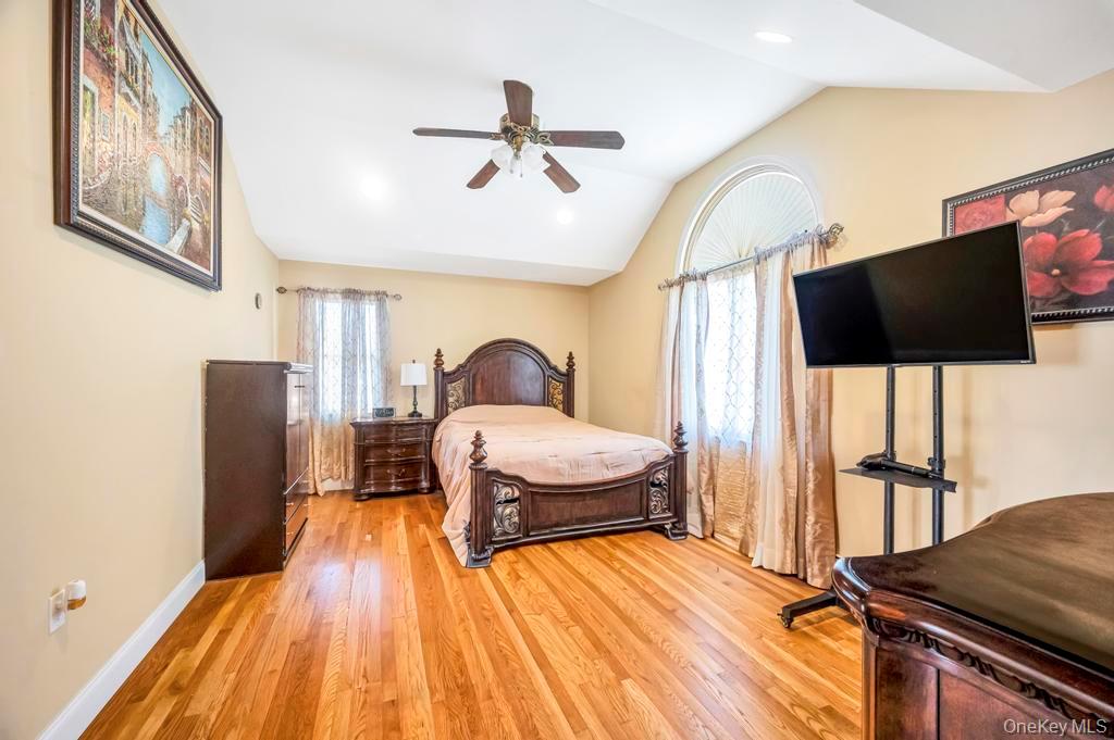 43 Prince Street, New Hyde Park, NY 11040