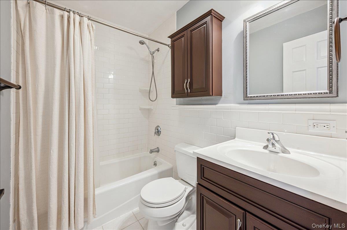 69 Carolina Drive, New City, NY 10956