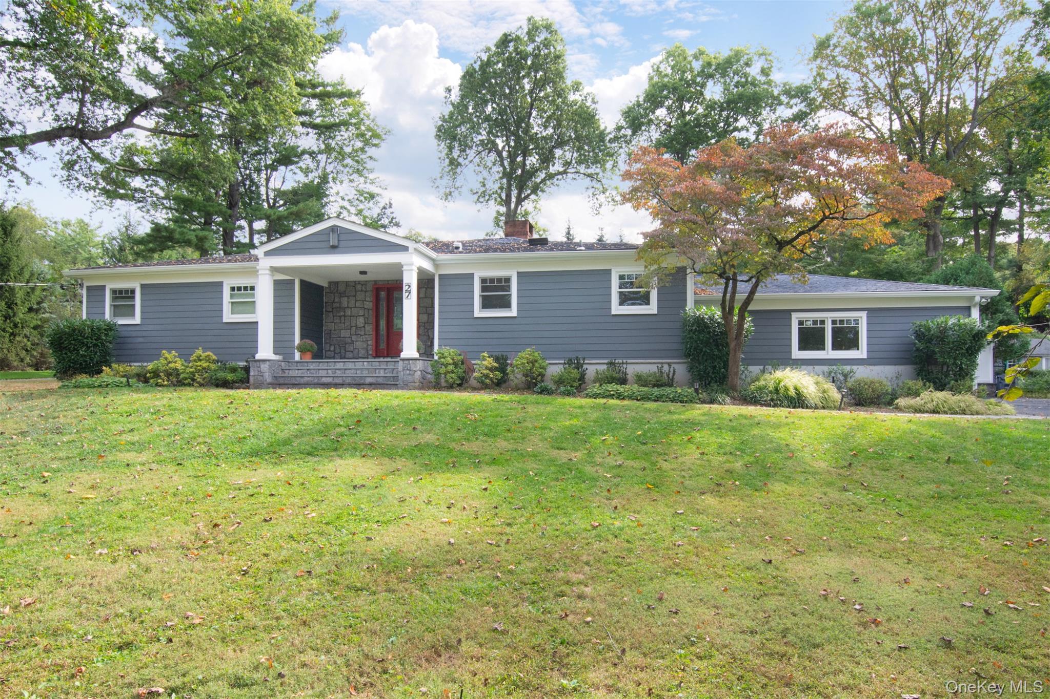 27 Hawthorne Way, Hartsdale, NY 10530