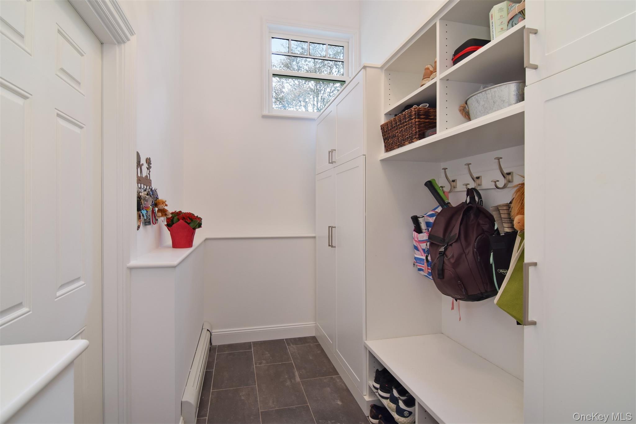 27 Hawthorne Way, Hartsdale, NY 10530