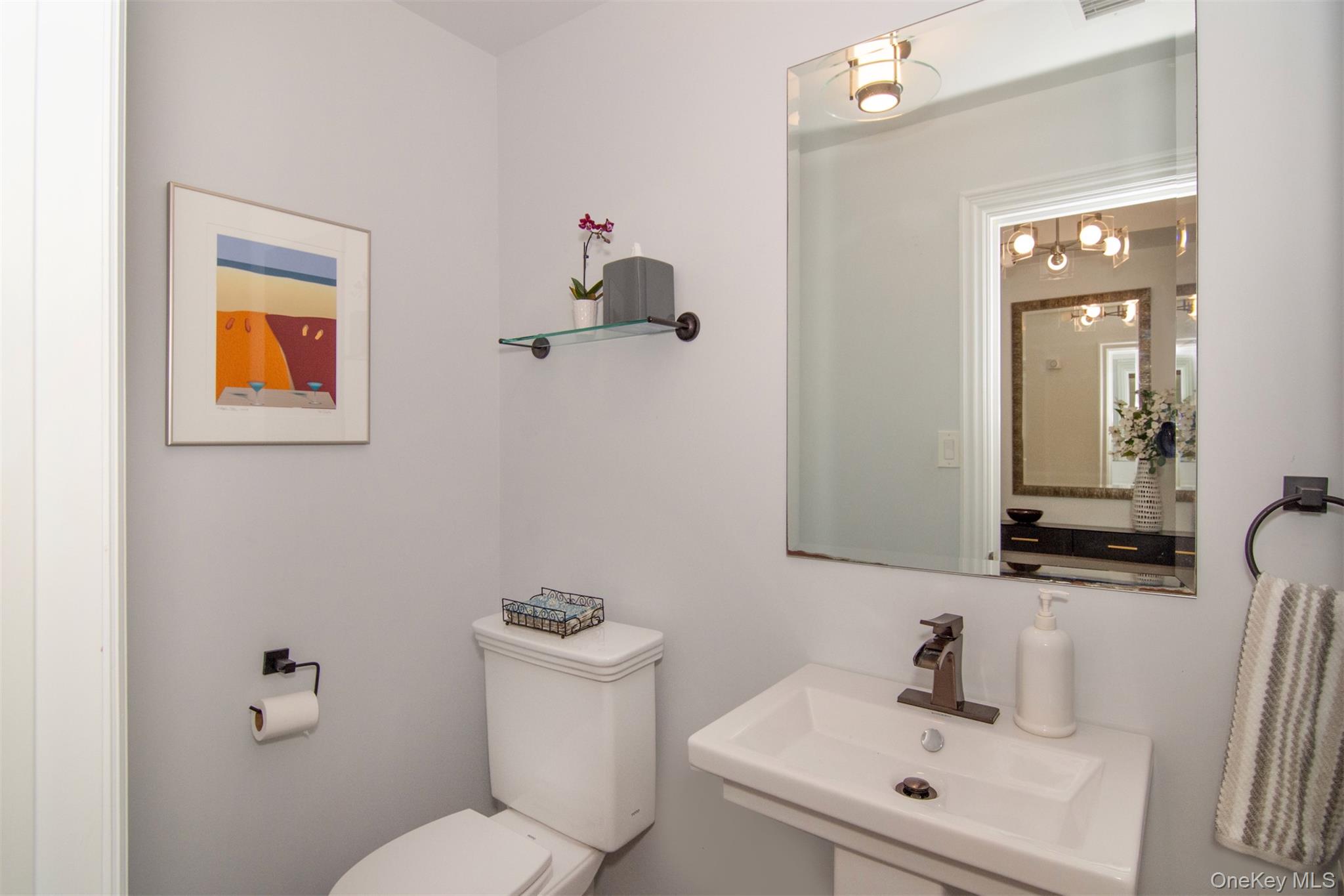 27 Hawthorne Way, Hartsdale, NY 10530