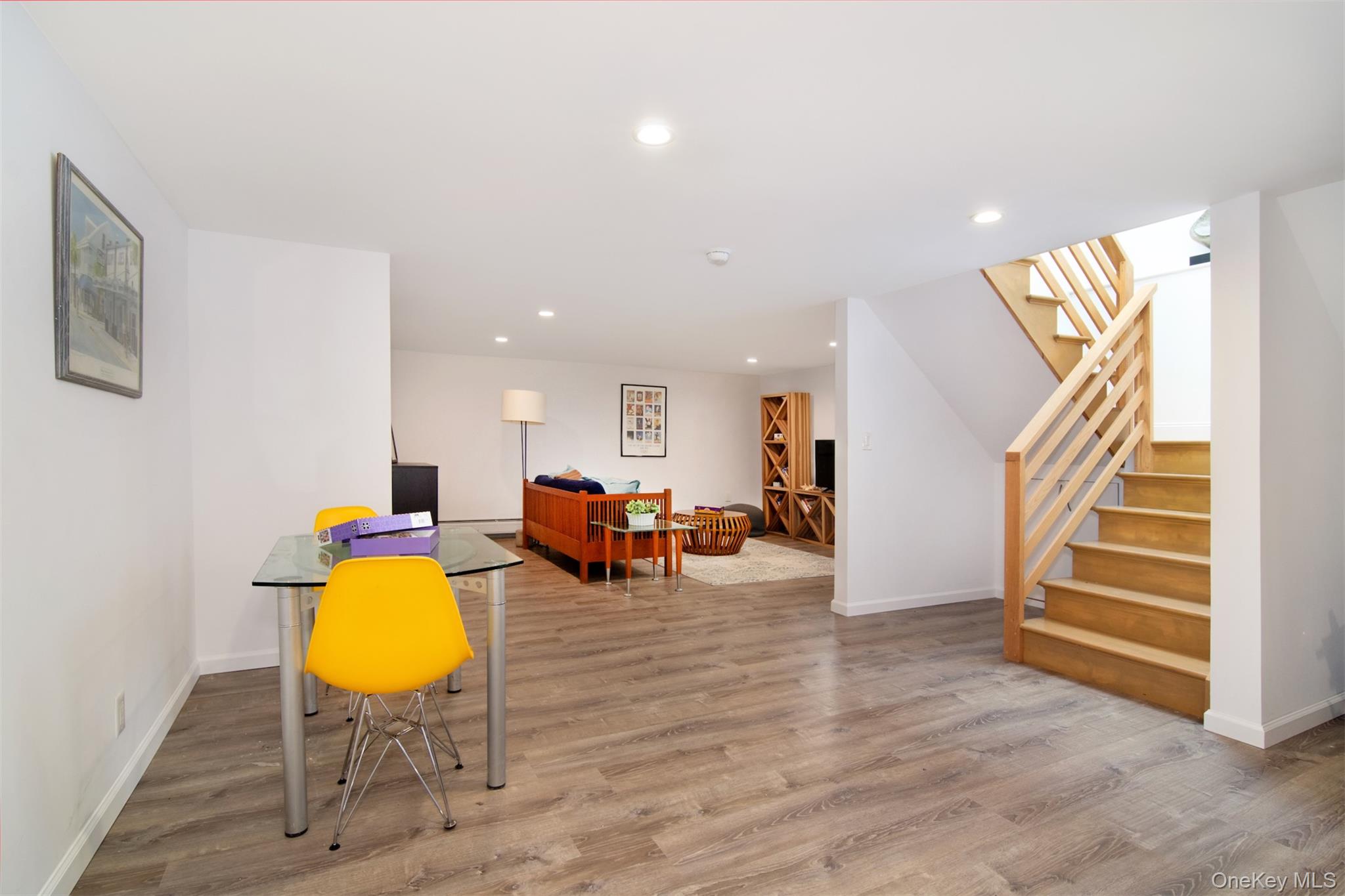 27 Hawthorne Way, Hartsdale, NY 10530