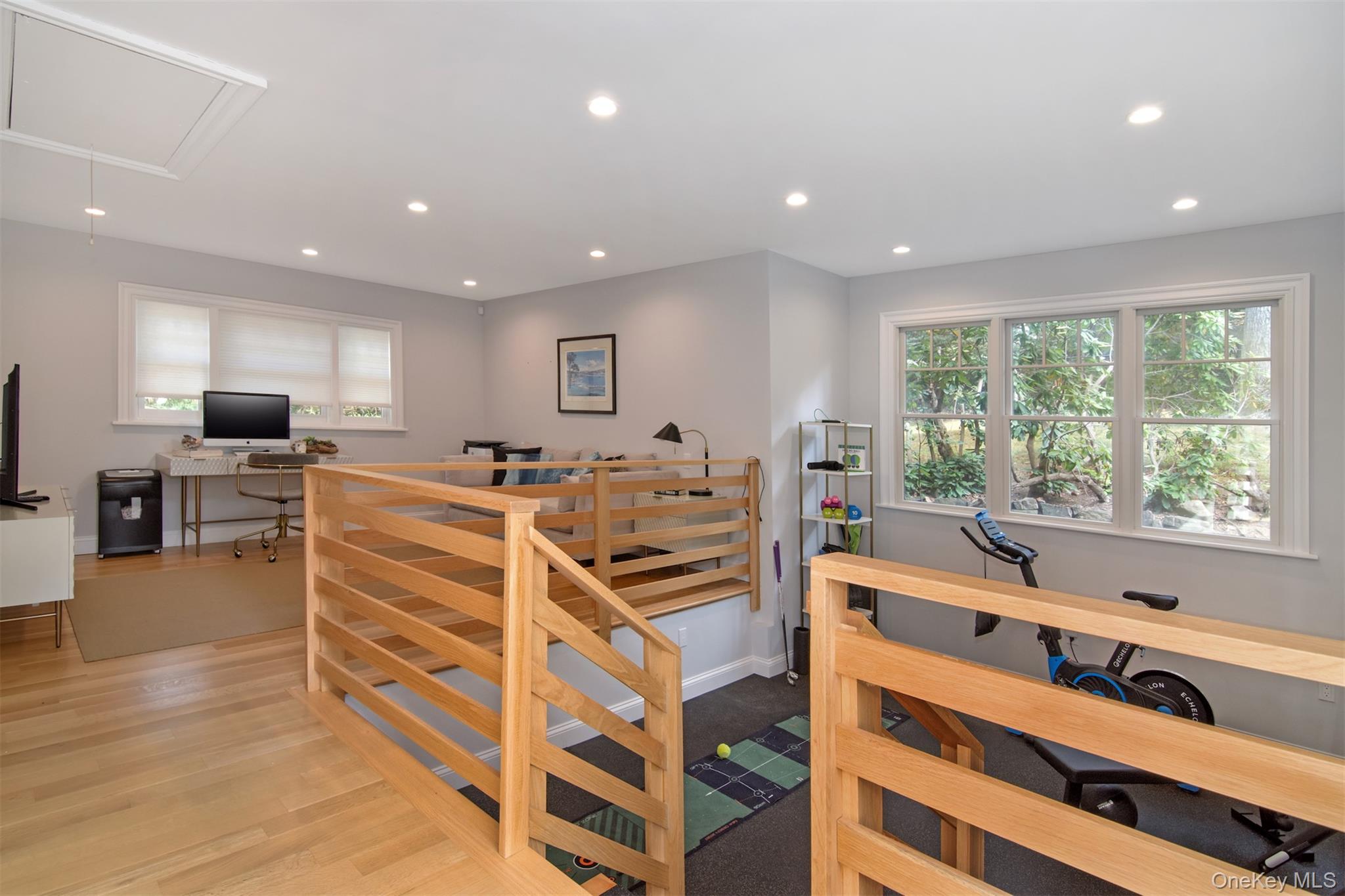 27 Hawthorne Way, Hartsdale, NY 10530