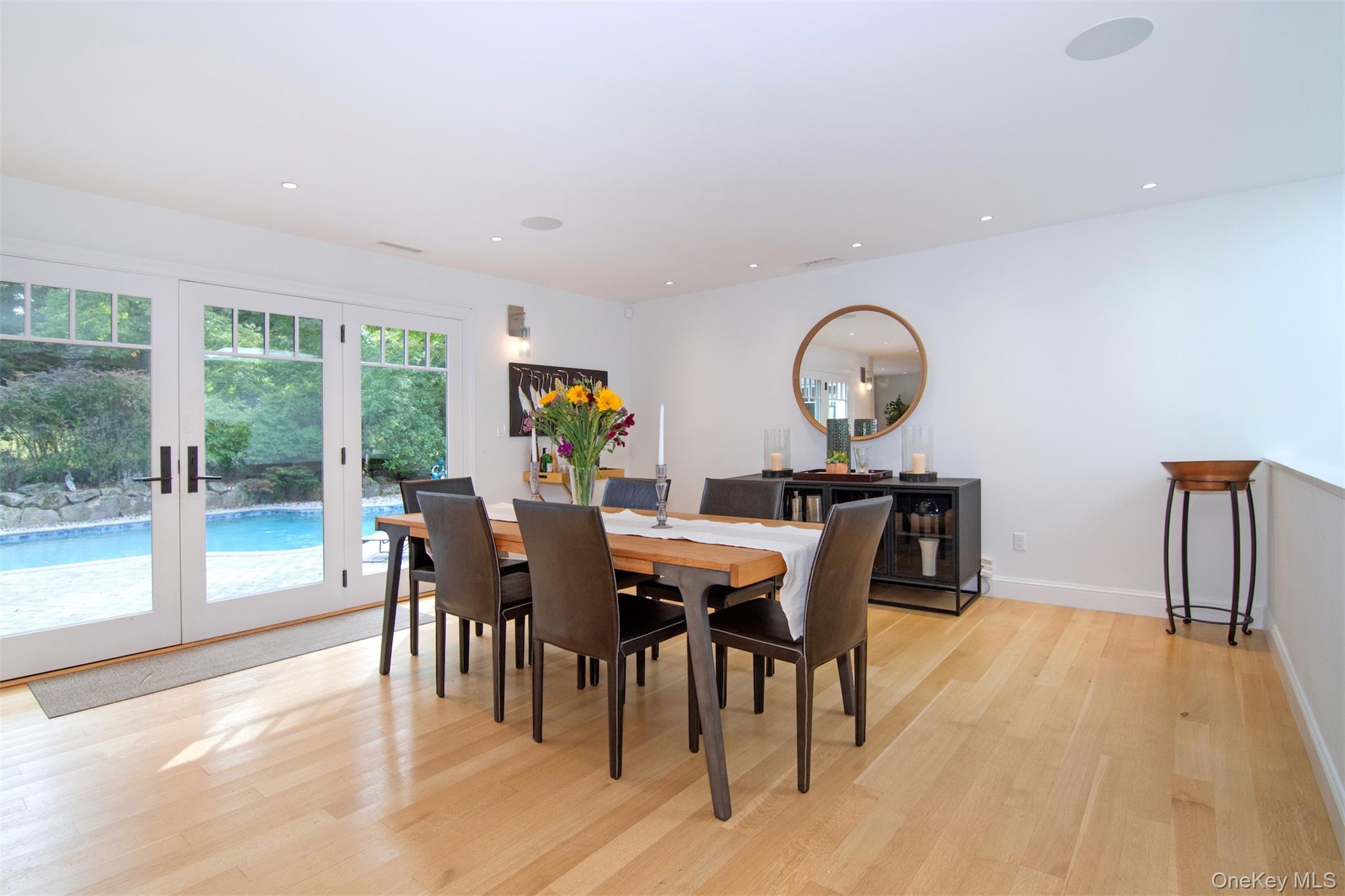 27 Hawthorne Way, Hartsdale, NY 10530