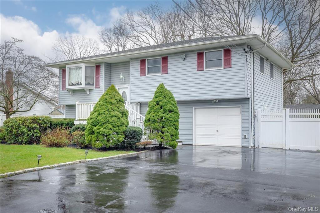 18 Brandywine Drive, Mastic, NY 11950