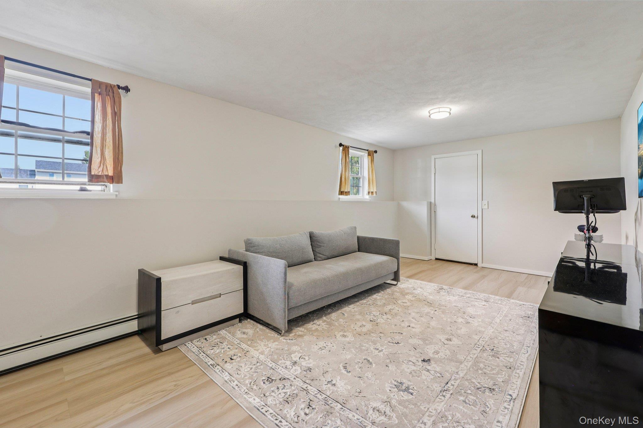 32 Carlisle Way, Washingtonville, NY 10992