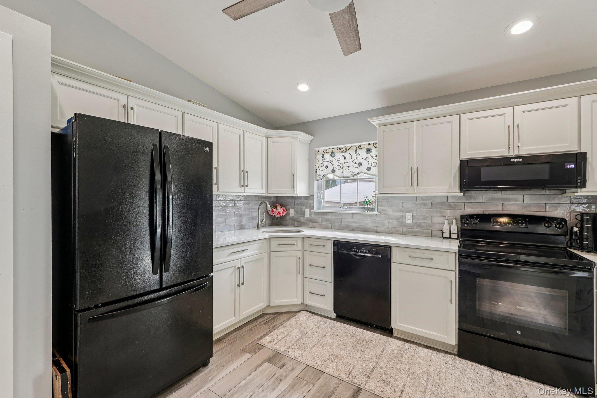 32 Carlisle Way, Washingtonville, NY 10992