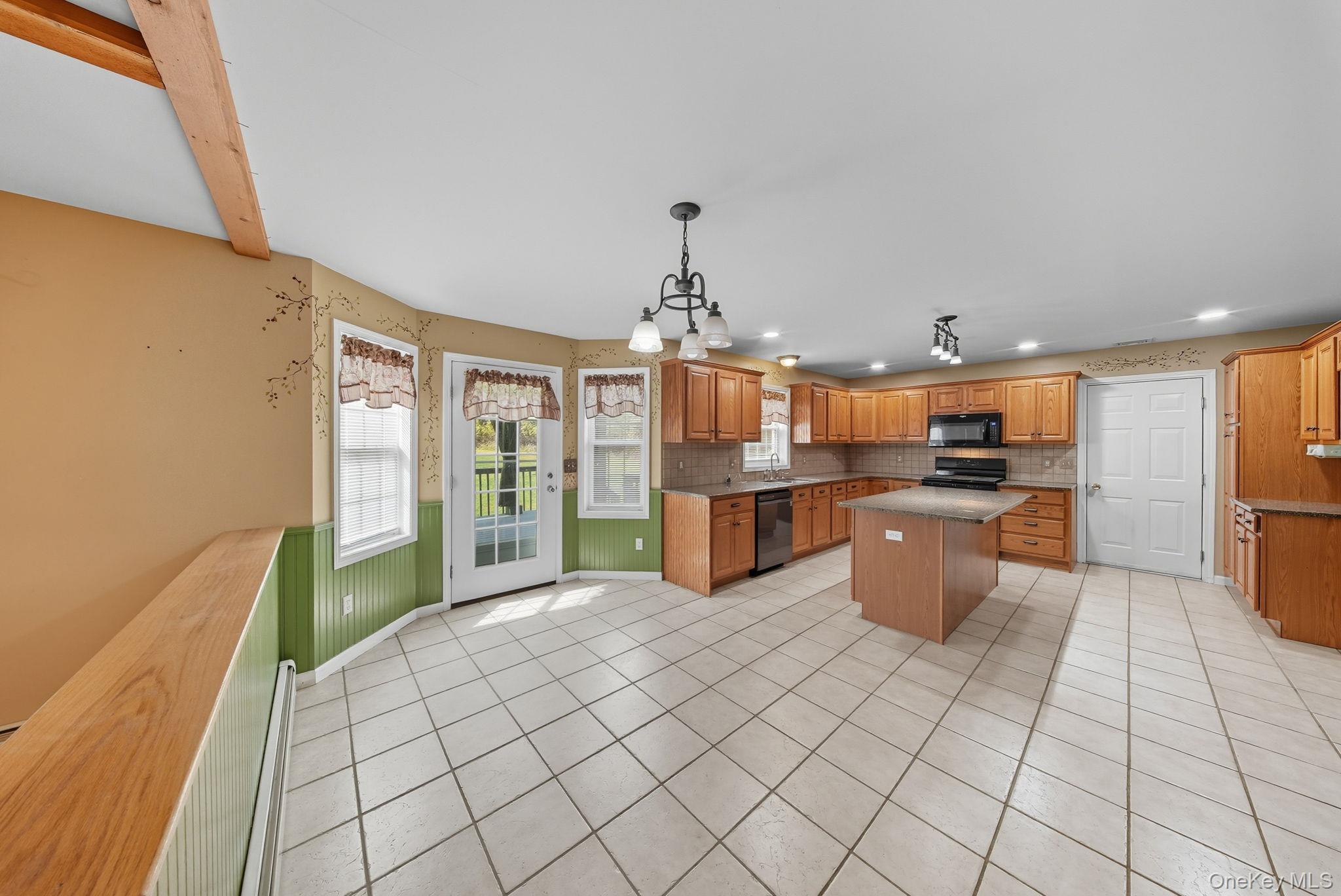 52 Hill Road, Middletown, NY 10941