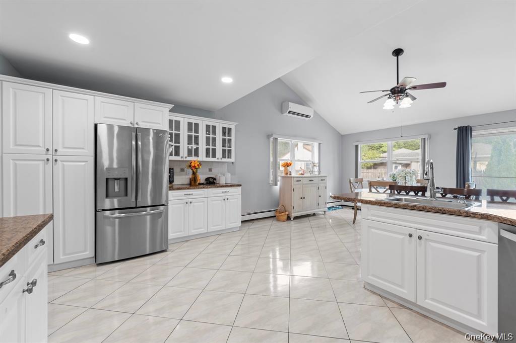 111 Cedar Oaks Avenue, Farmingville, NY 11738