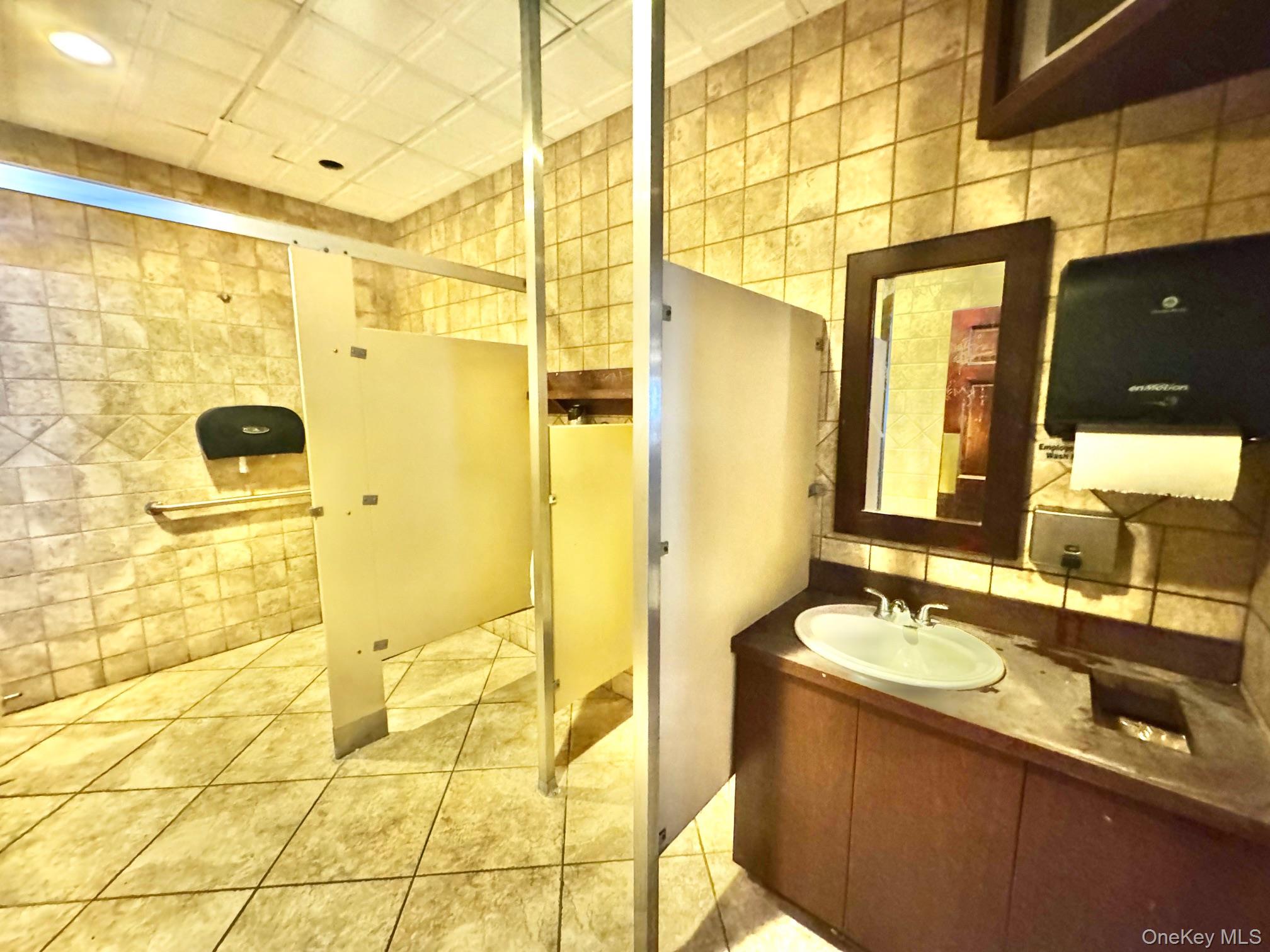 42-46 Broadway, Rocky Point, NY 11778