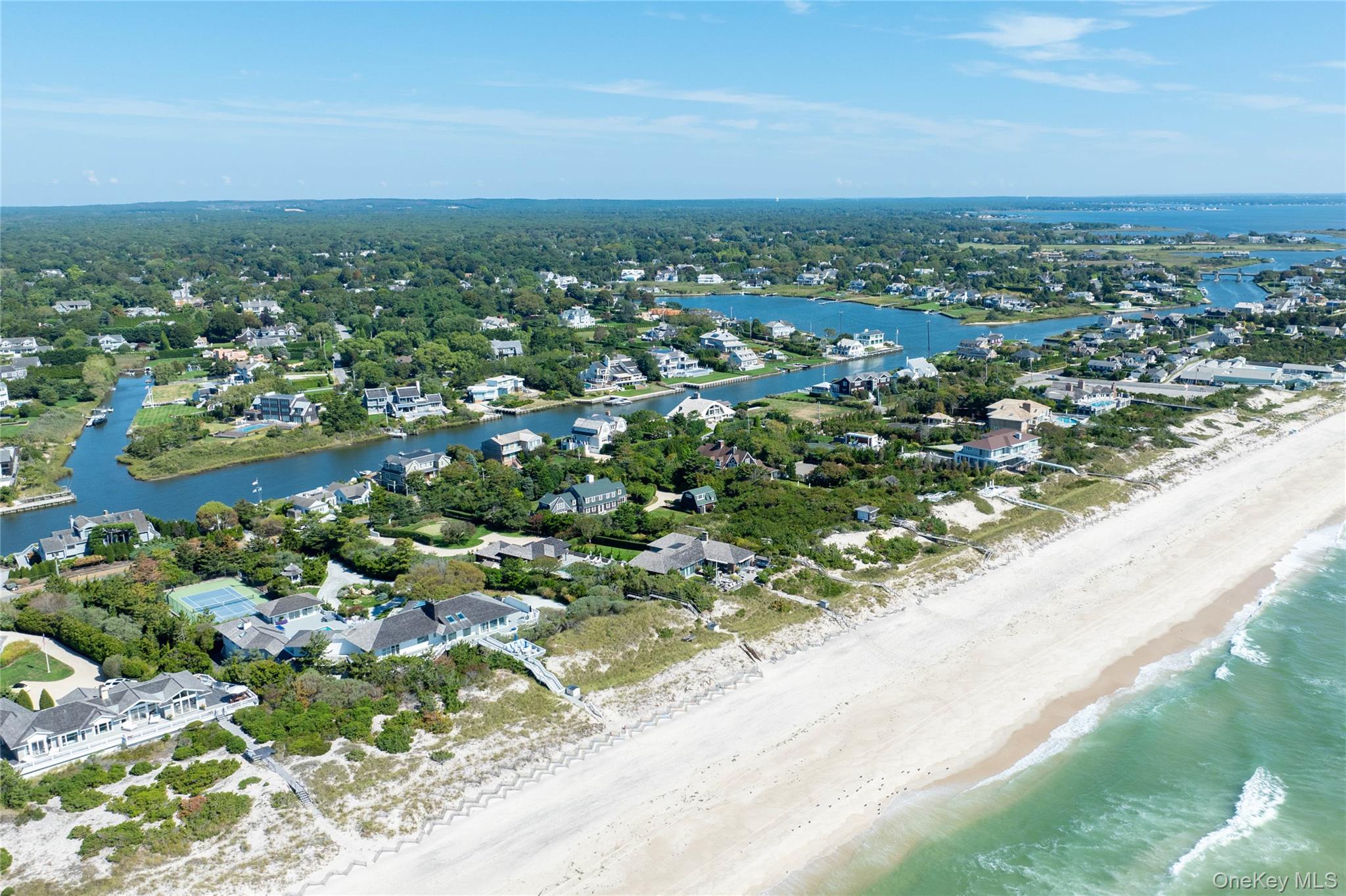 39 Dune Road, Quogue, NY 11959