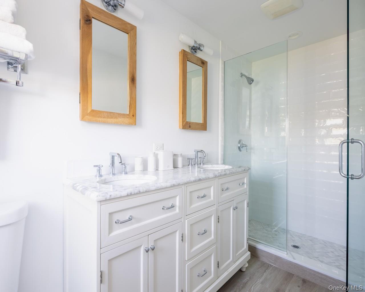 39 Dune Road, Quogue, NY 11959