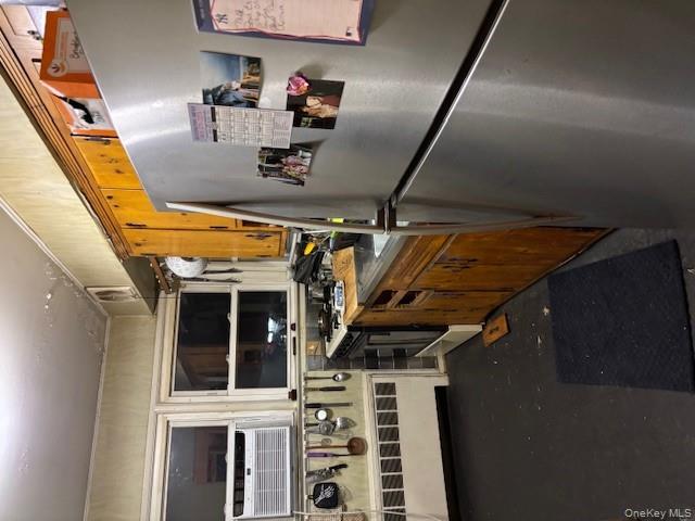 32 Copeland Place, Farmingdale, NY 11735