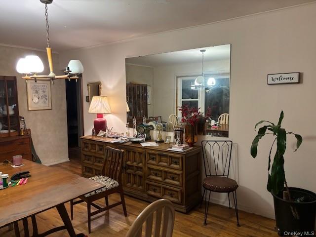 32 Copeland Place, Farmingdale, NY 11735