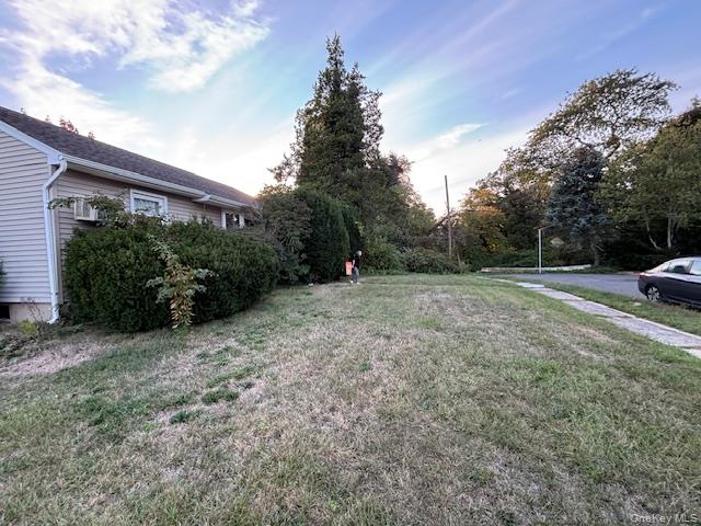 32 Copeland Place, Farmingdale, NY 11735