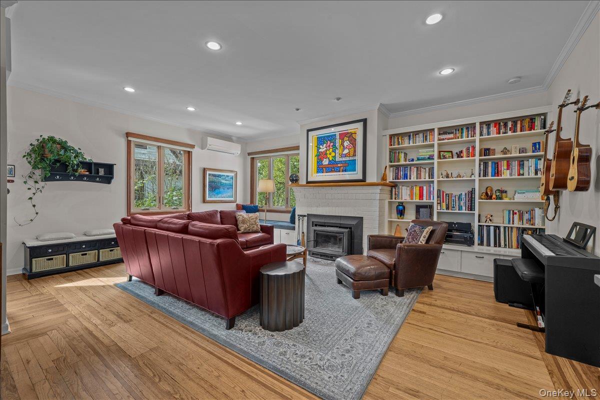 99 Pinecrest Parkway, Hastings-on-Hudson, NY 10706