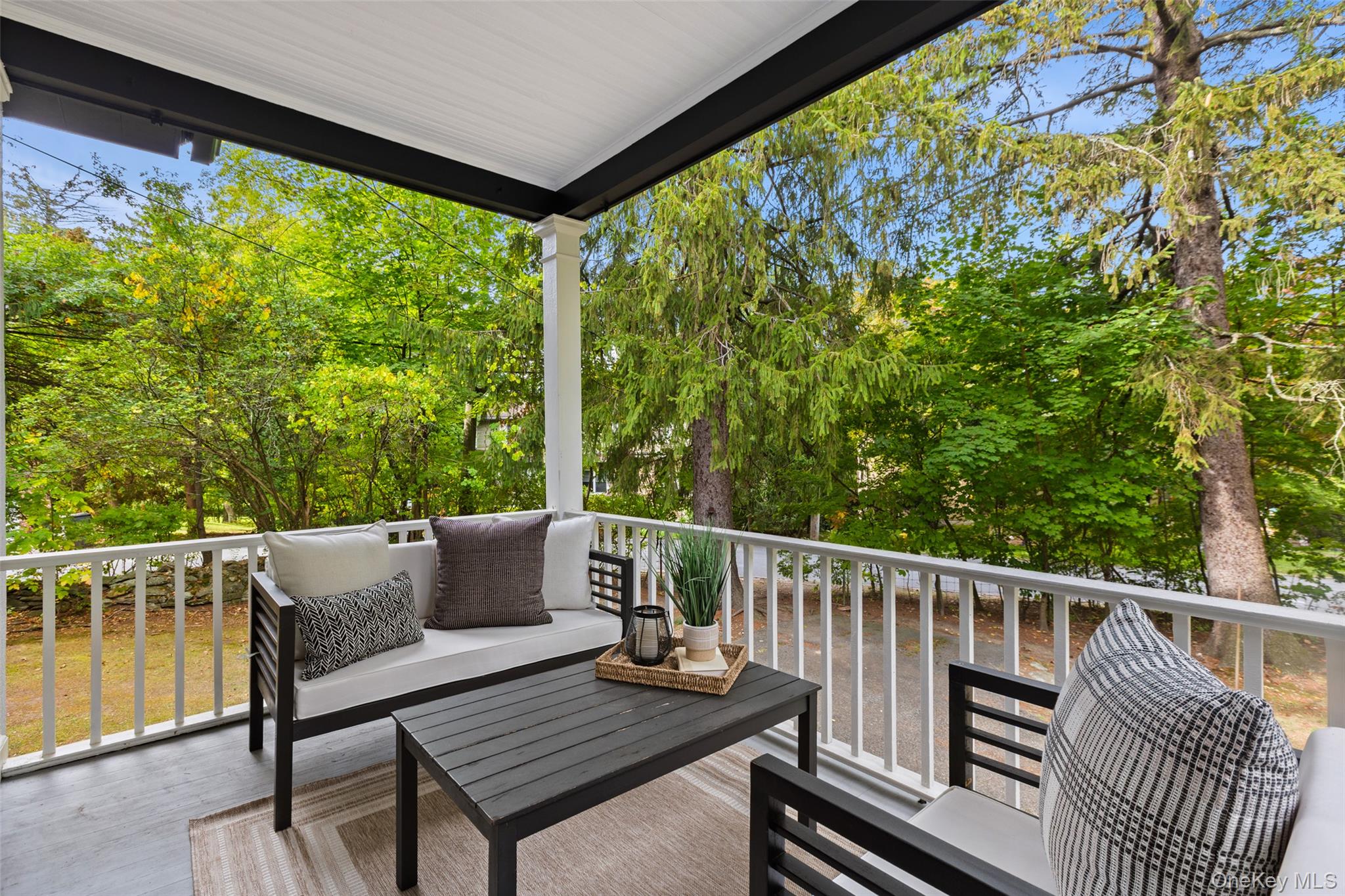 1064 Dobbs Ferry Road, White Plains, NY 10607