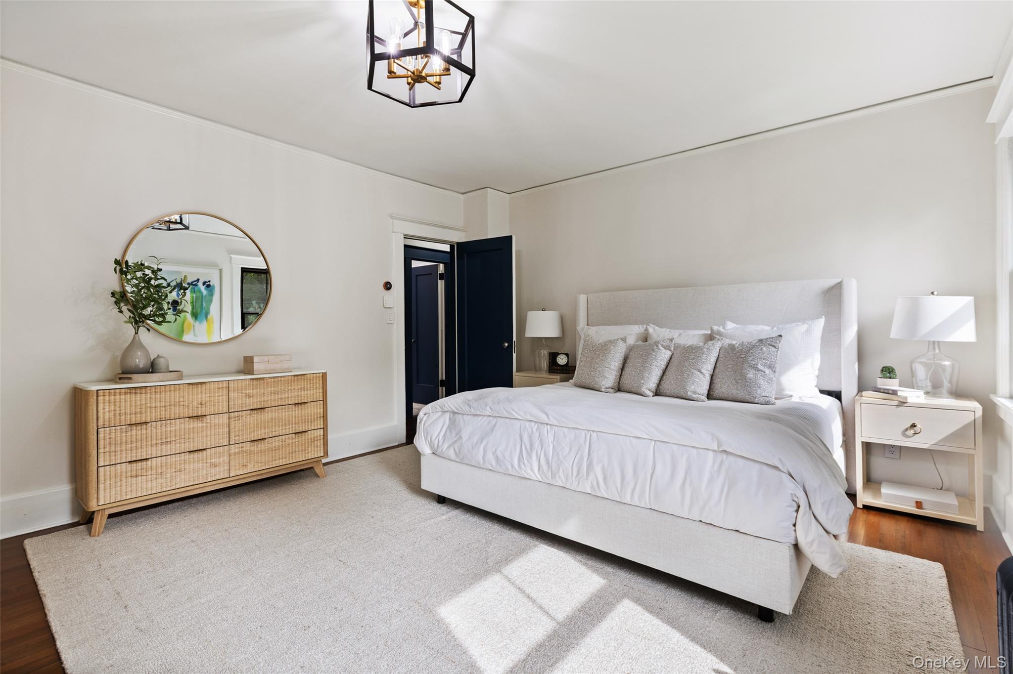 1064 Dobbs Ferry Road, White Plains, NY 10607