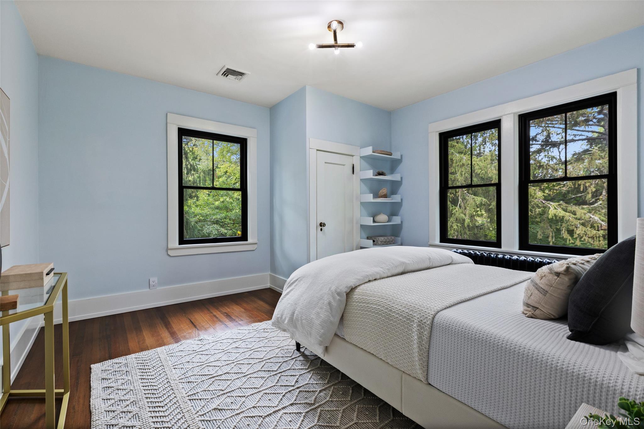 1064 Dobbs Ferry Road, White Plains, NY 10607