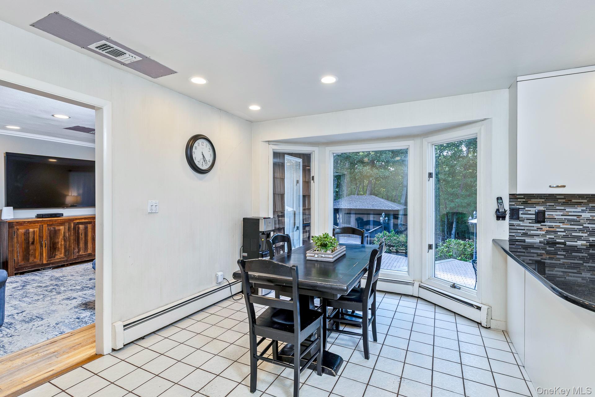 44 Twixt Hills Road, Saint James, NY 11780