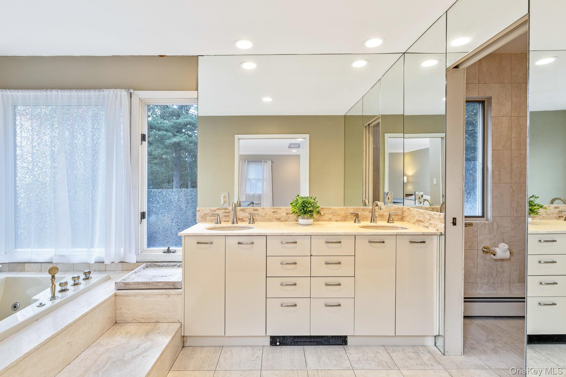 44 Twixt Hills Road, Saint James, NY 11780