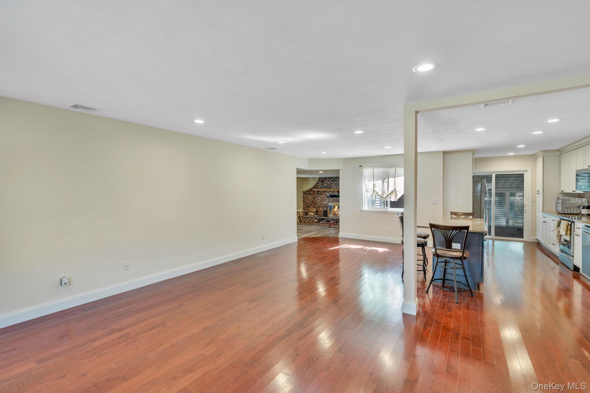 64 Ridgedale Avenue, Farmingville, NY 11738