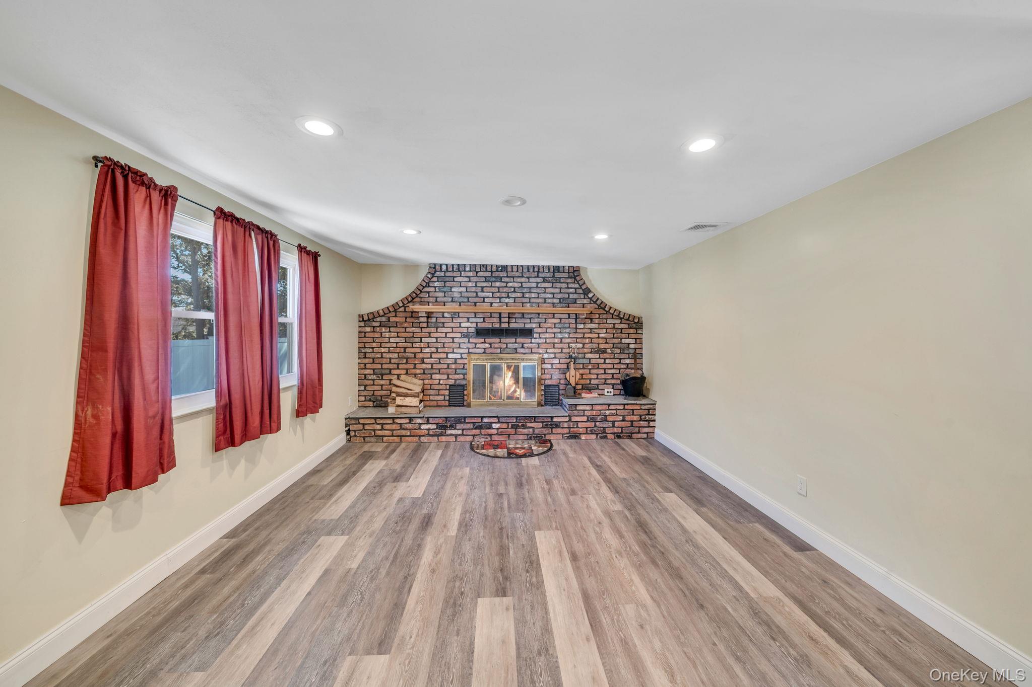 64 Ridgedale Avenue, Farmingville, NY 11738