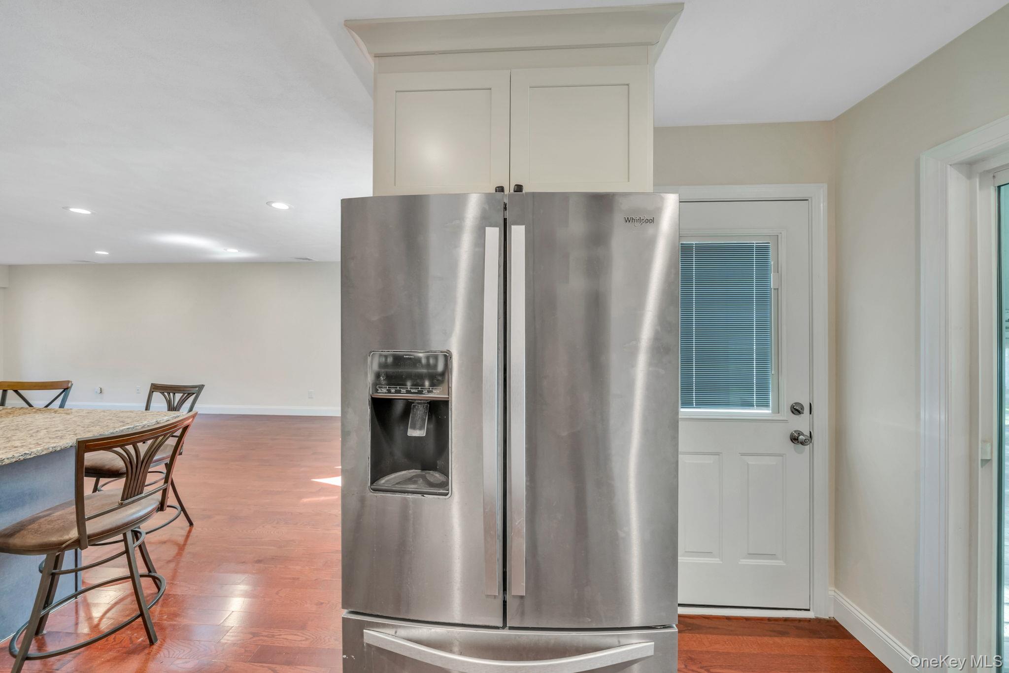 64 Ridgedale Avenue, Farmingville, NY 11738