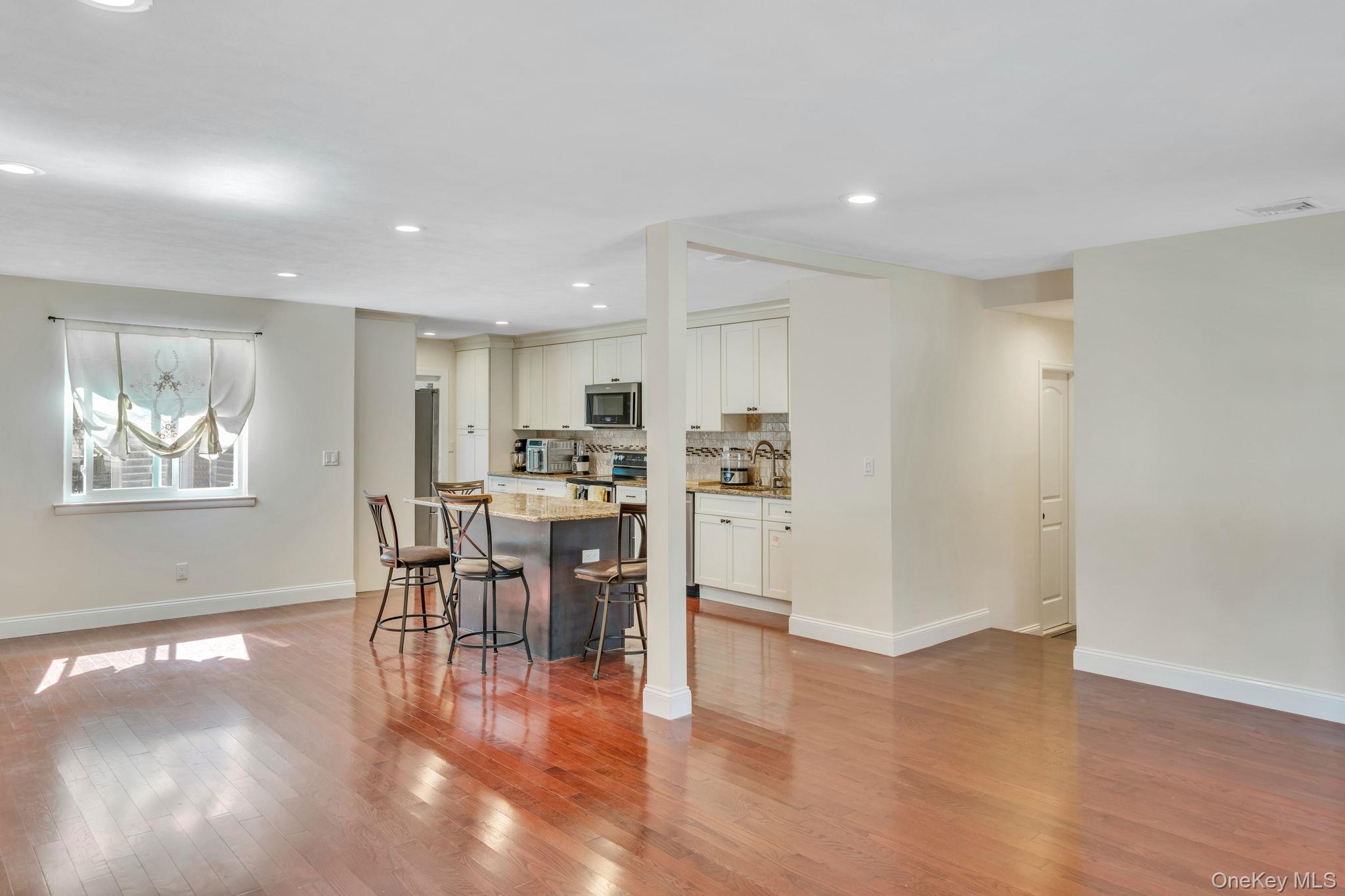 64 Ridgedale Avenue, Farmingville, NY 11738