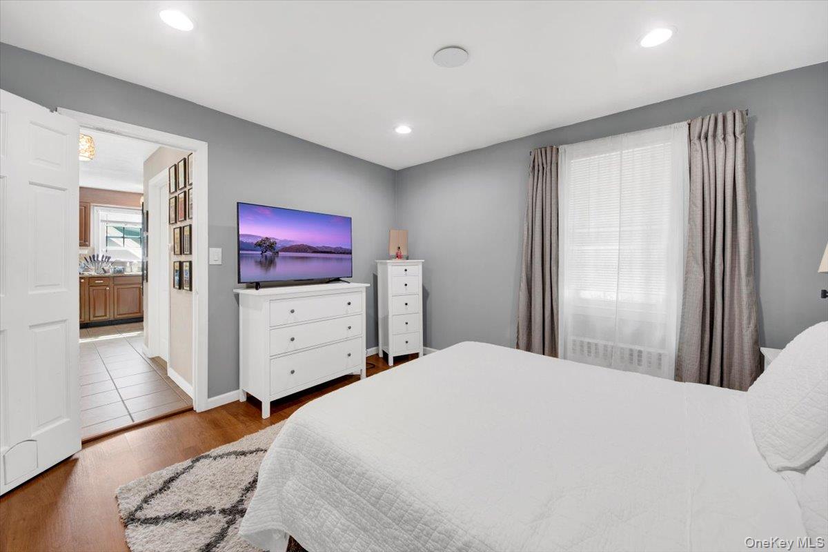 13 Sunset Hill Road, Putnam Valley, NY 10579