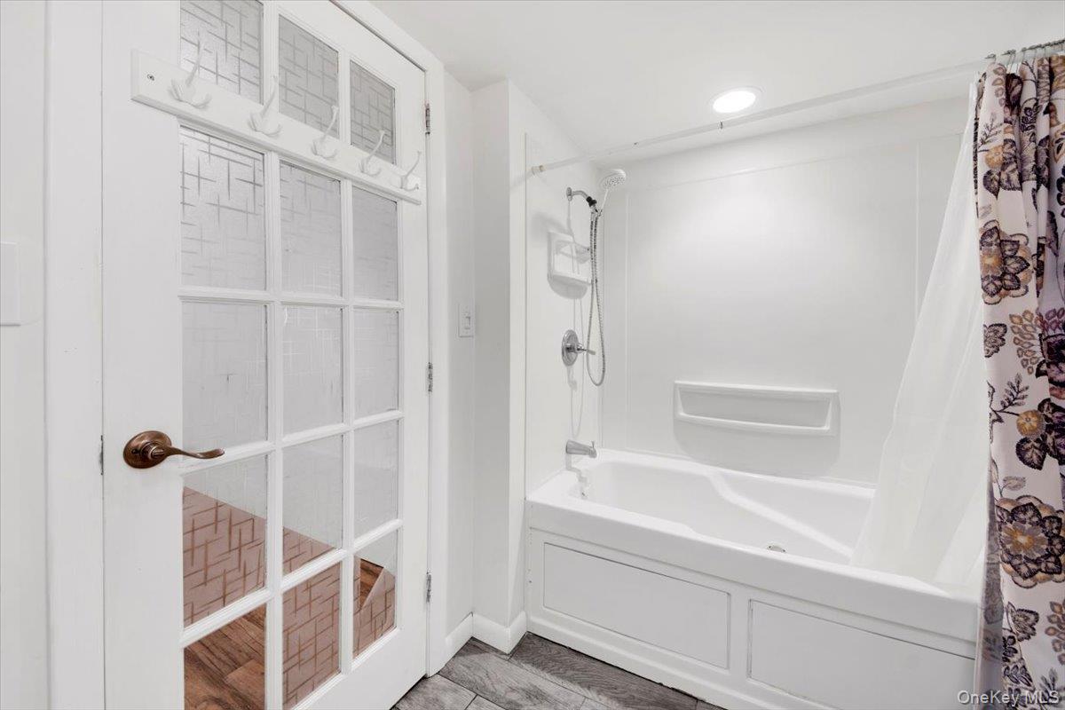 13 Sunset Hill Road, Putnam Valley, NY 10579