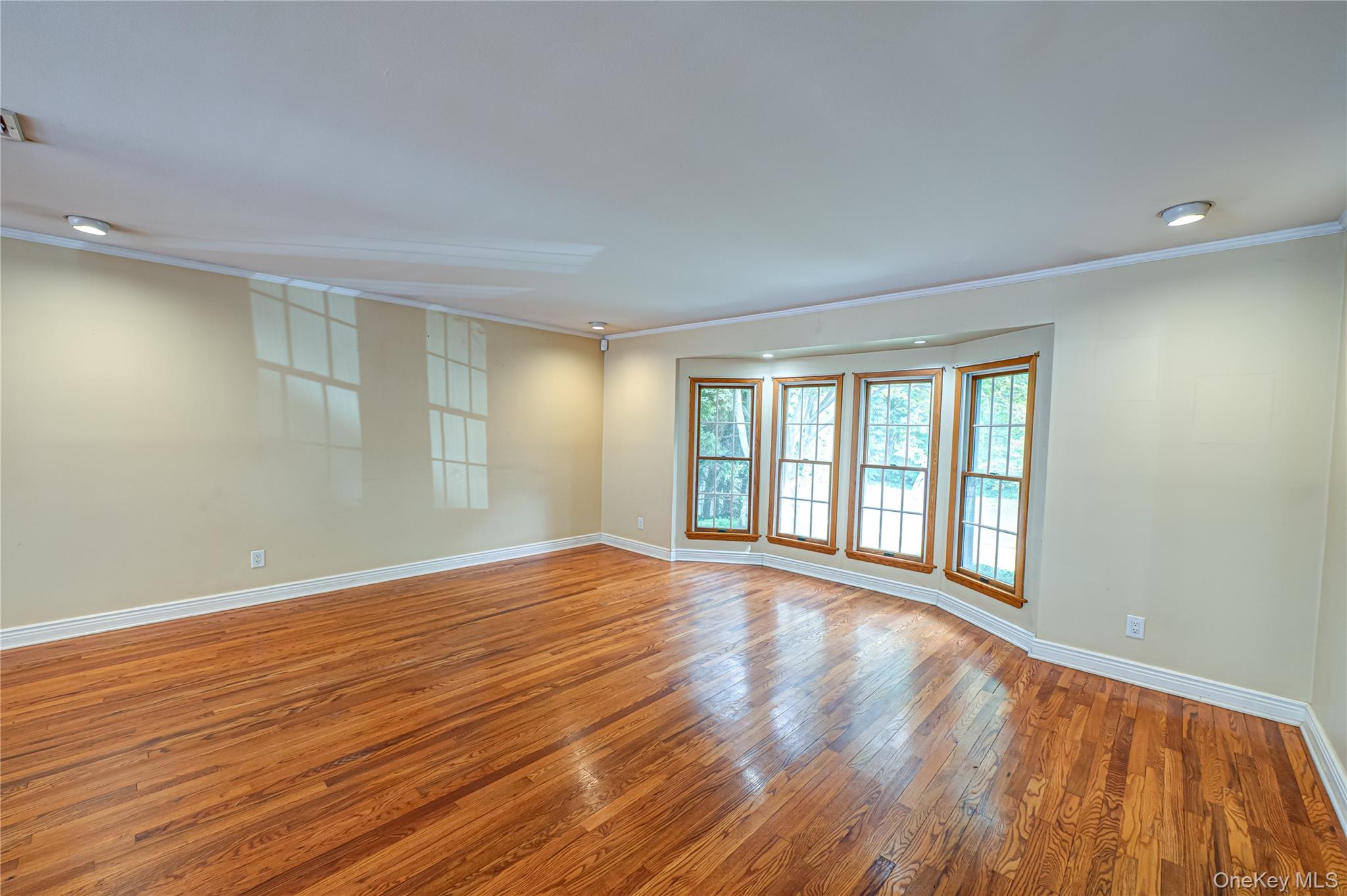 1872 Park Drive, Seaford, NY 11783