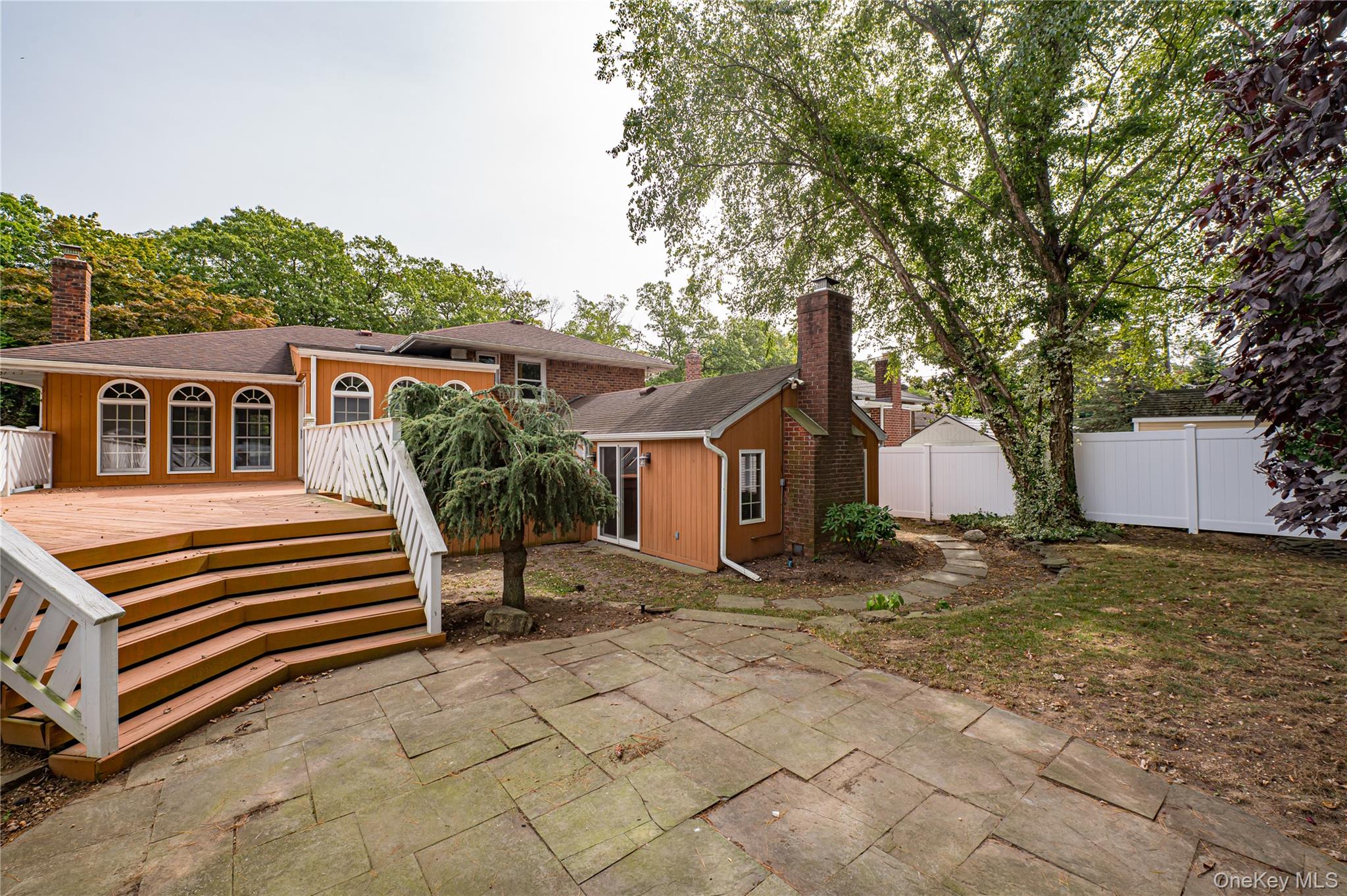 1872 Park Drive, Seaford, NY 11783