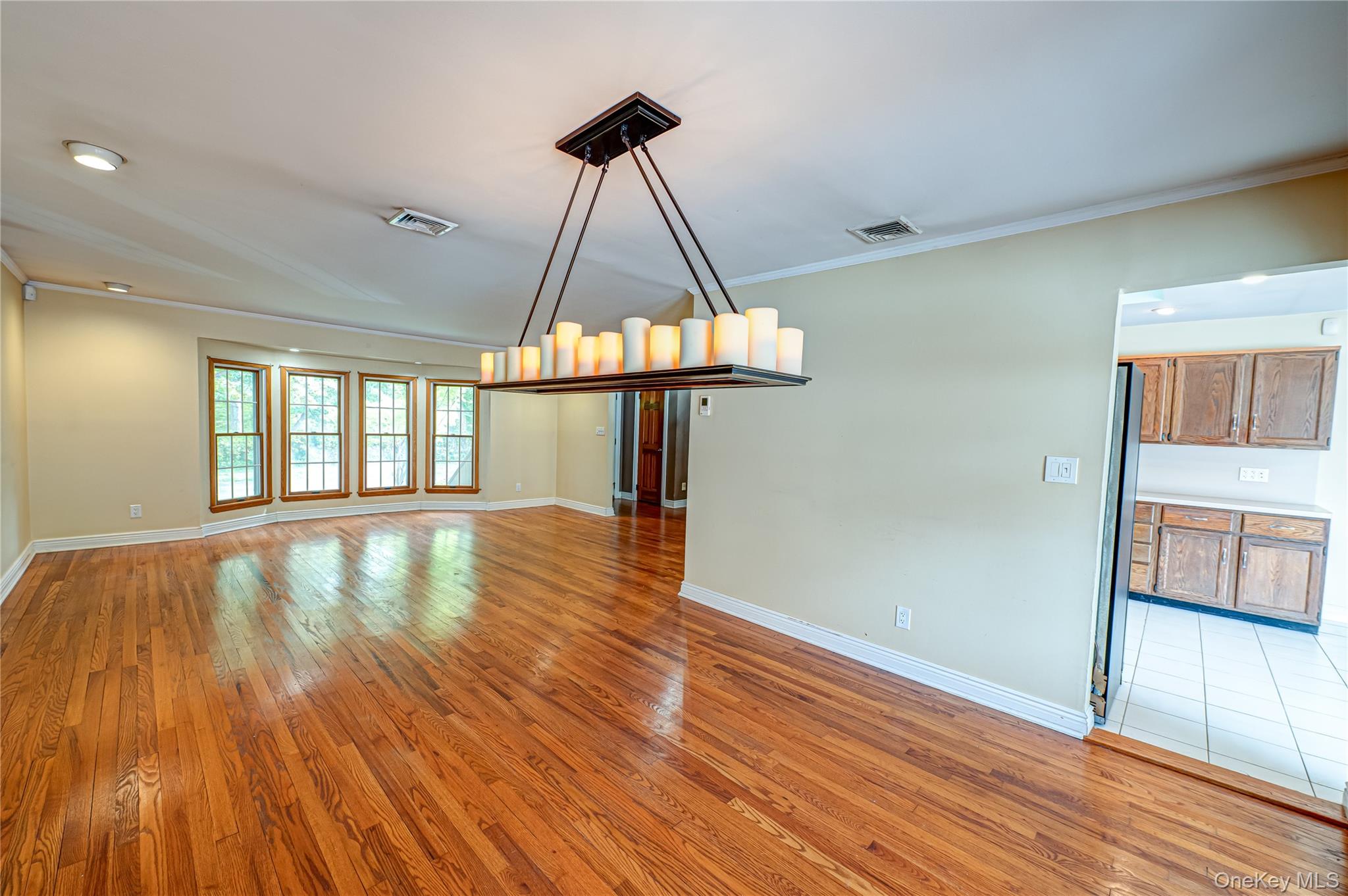 1872 Park Drive, Seaford, NY 11783