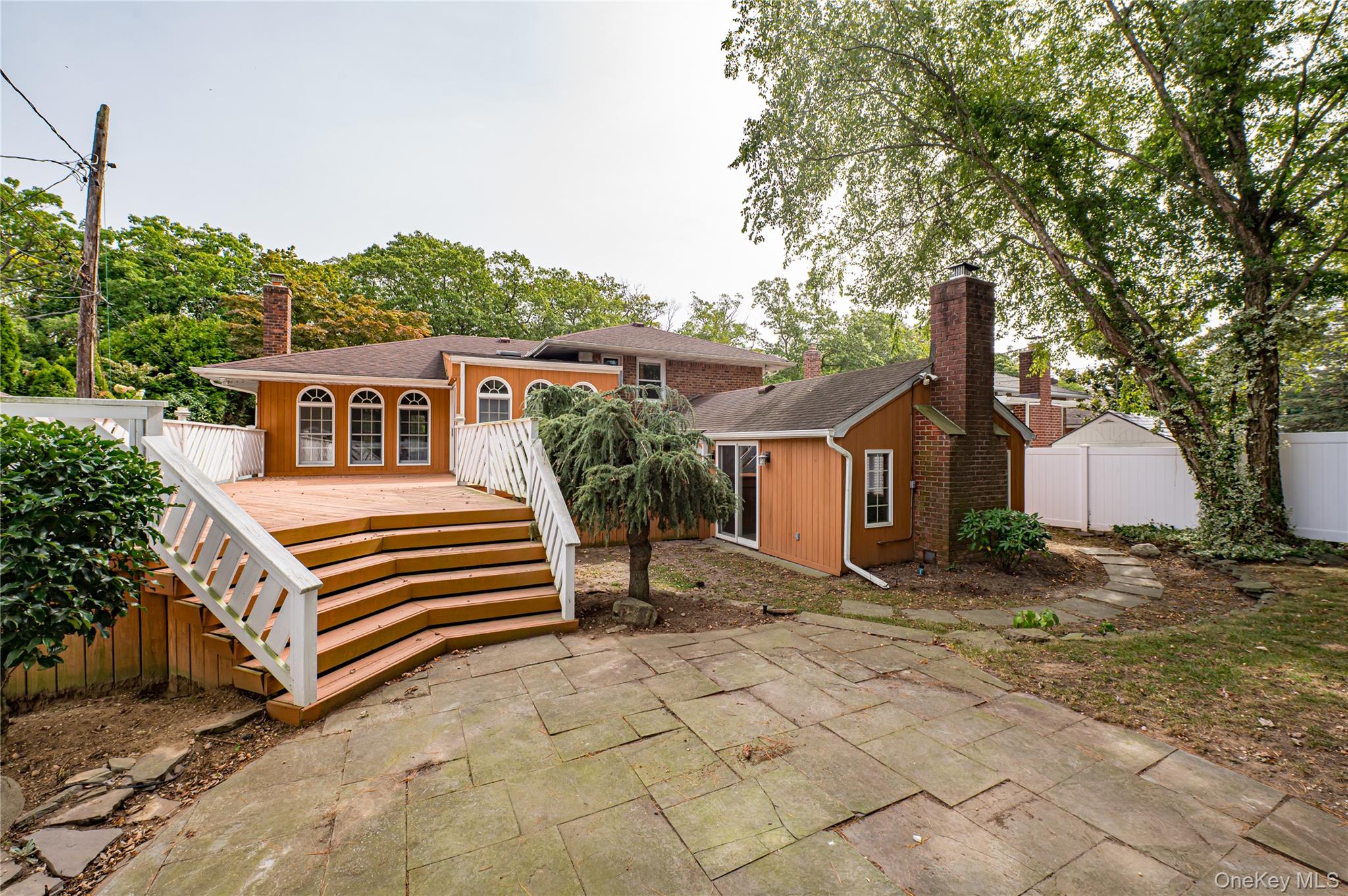 1872 Park Drive, Seaford, NY 11783