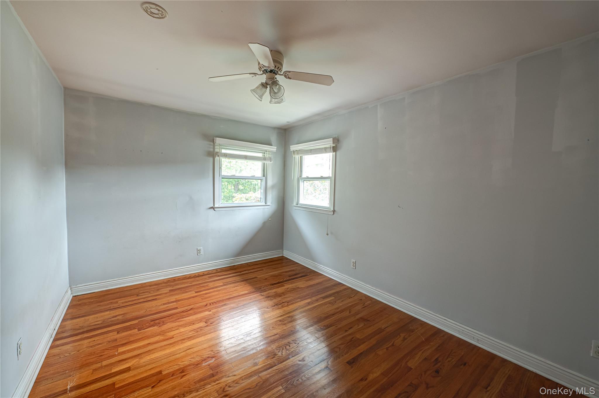 1872 Park Drive, Seaford, NY 11783