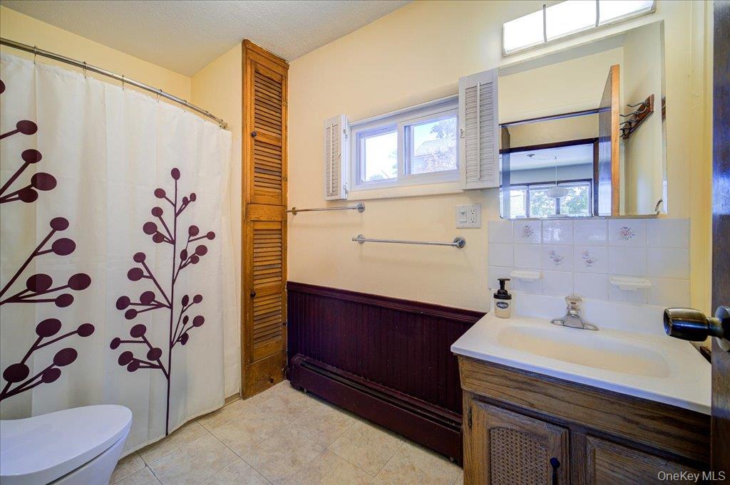 295 E Main Street, Beacon, NY 12508