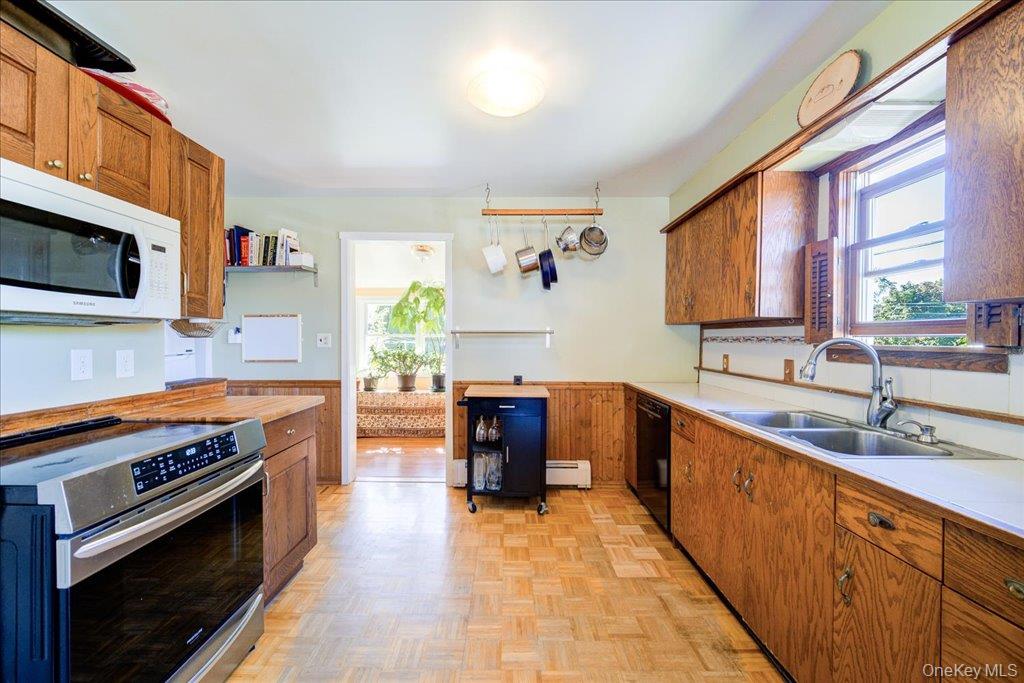 295 E Main Street, Beacon, NY 12508