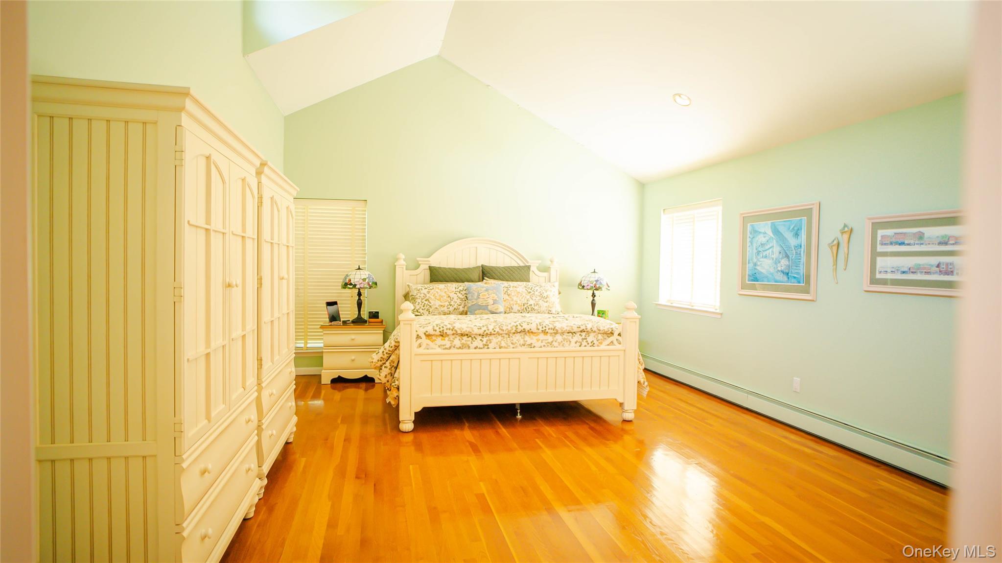 62 Burton Lane, Commack, NY 11725