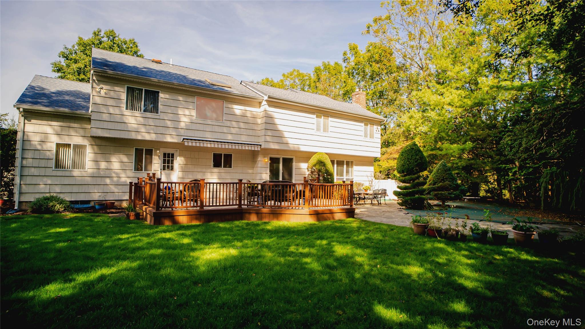 62 Burton Lane, Commack, NY 11725