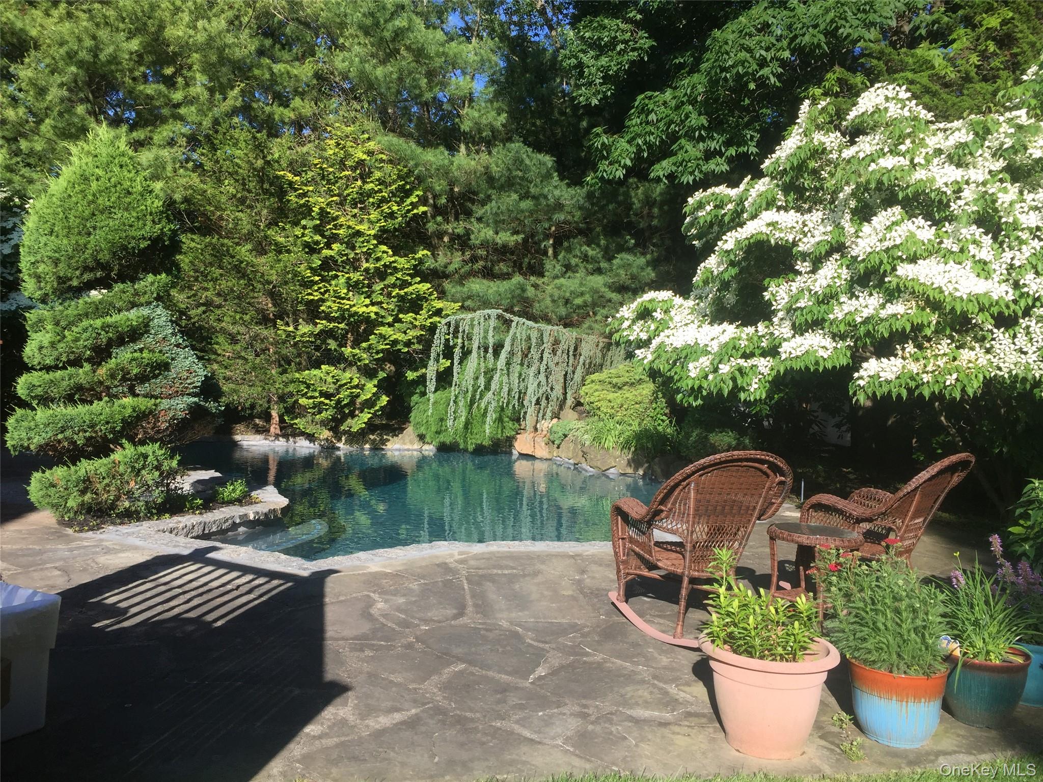 62 Burton Lane, Commack, NY 11725