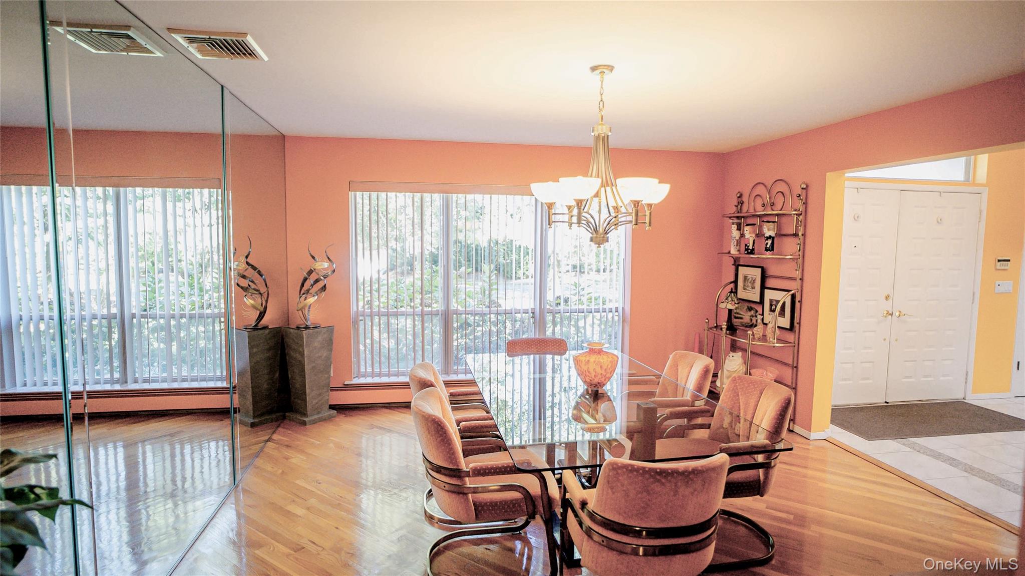 62 Burton Lane, Commack, NY 11725