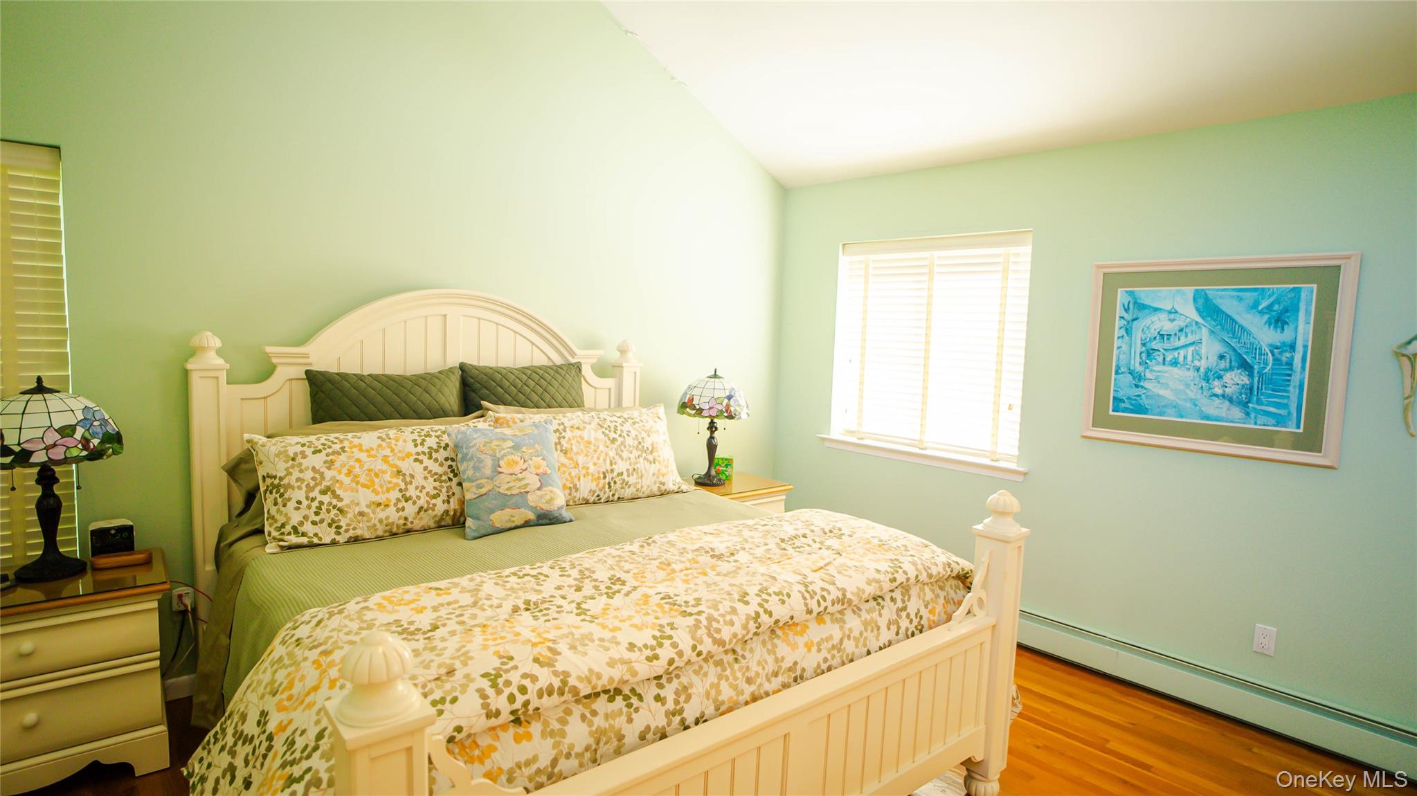 62 Burton Lane, Commack, NY 11725