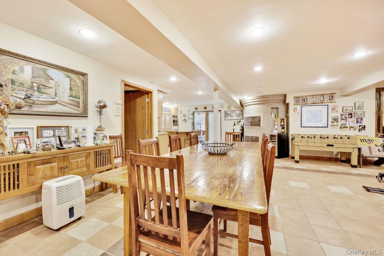 101 Harold Road, Woodmere, NY 11598