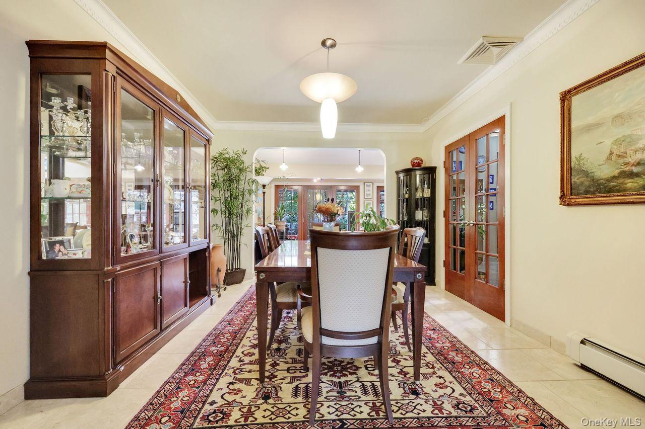 101 Harold Road, Woodmere, NY 11598