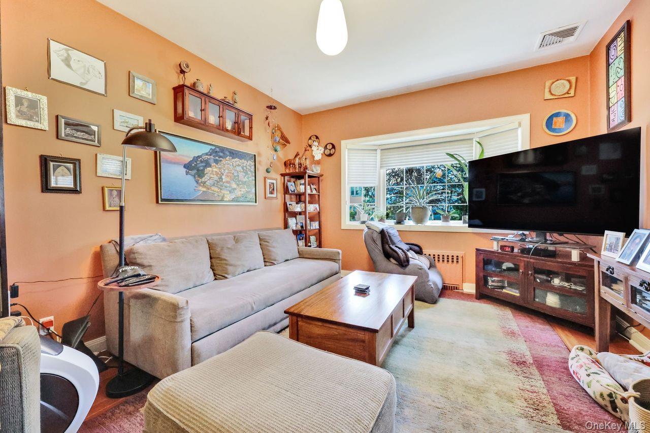 101 Harold Road, Woodmere, NY 11598