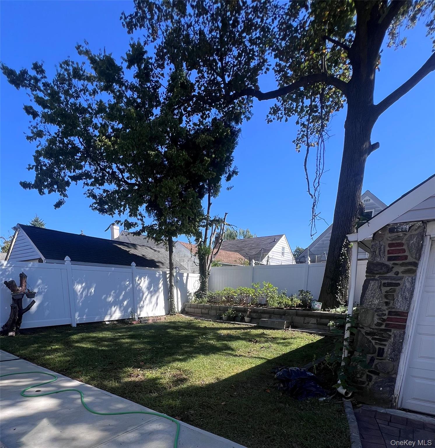 44 Frank Street, Valley Stream, NY 11580