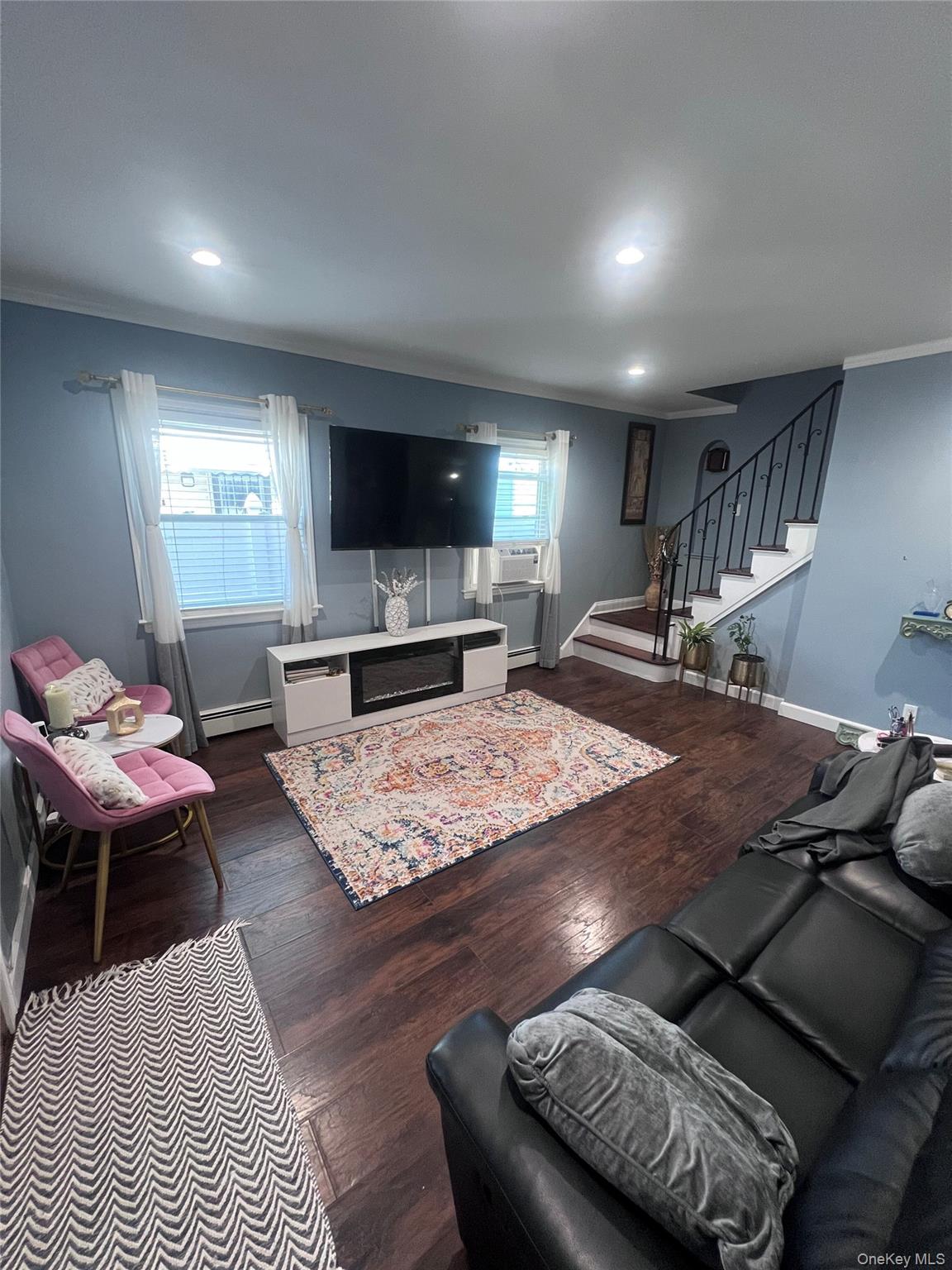 44 Frank Street, Valley Stream, NY 11580