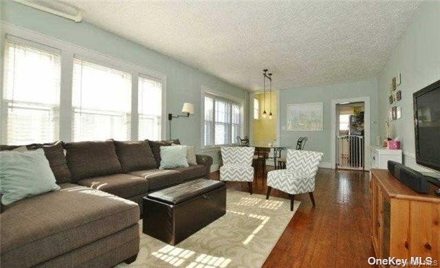 31 Highland Court, Huntington, NY 11743