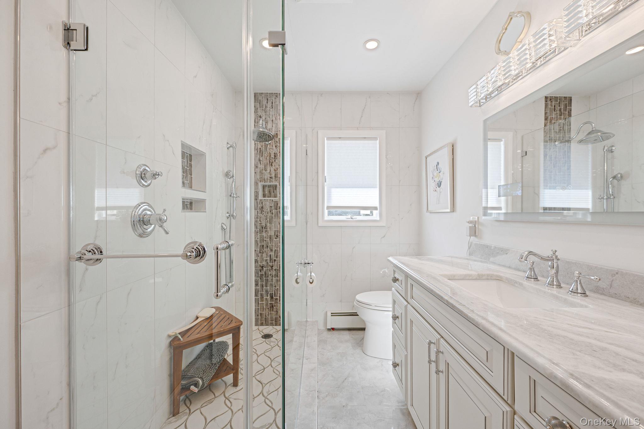 16 Dexter Lane, Kings Park, NY 11754